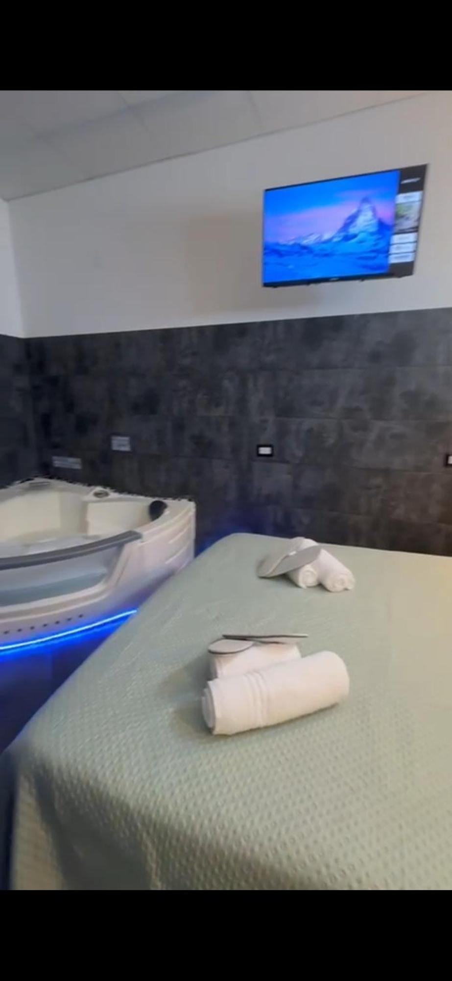 ナポリ Casa Di Vincenzo Bed & Breakfast エクステリア 写真
