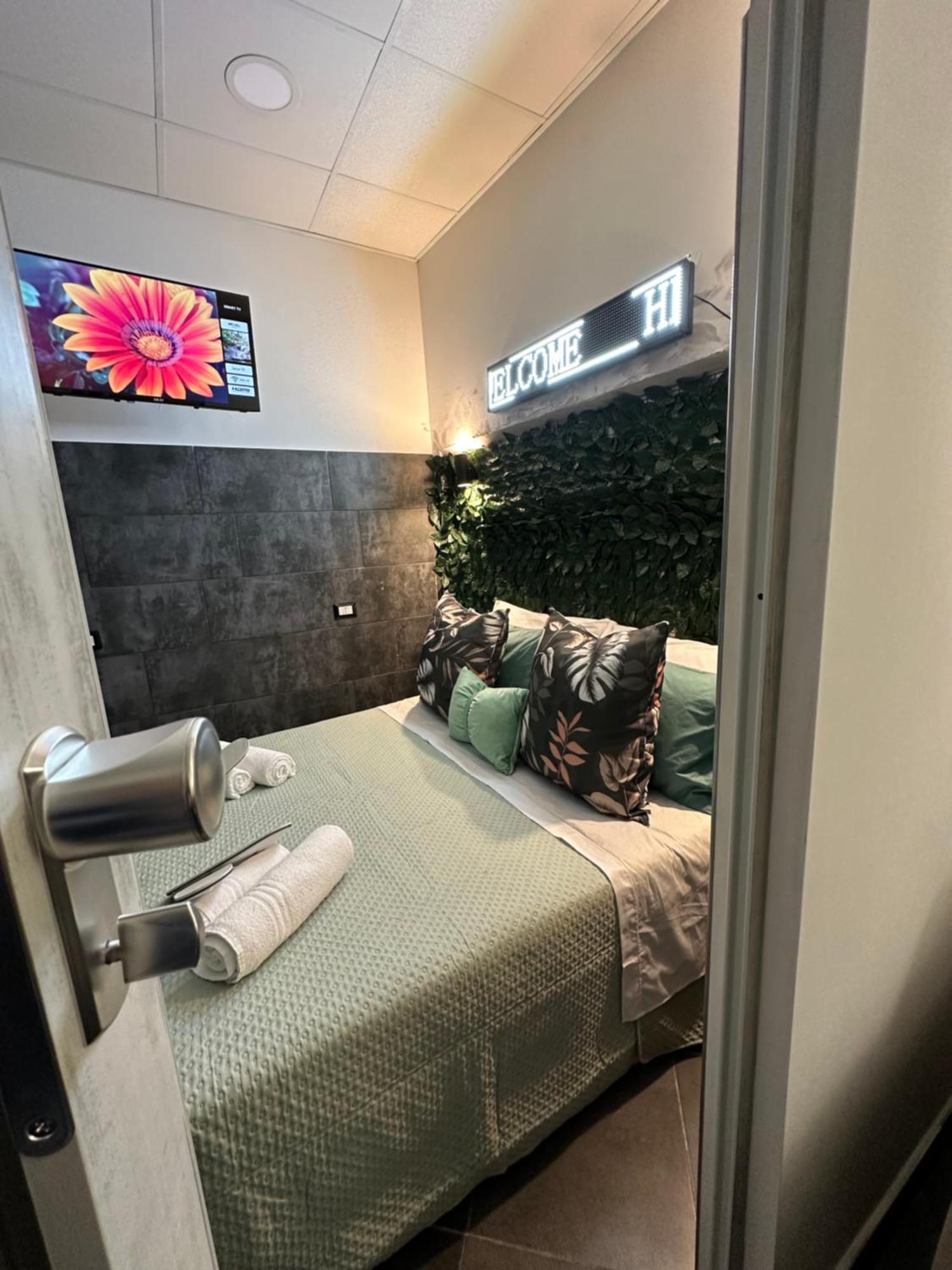ナポリ Casa Di Vincenzo Bed & Breakfast エクステリア 写真